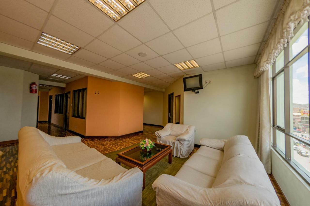 Hotel Oporto Оруро Екстер'єр фото